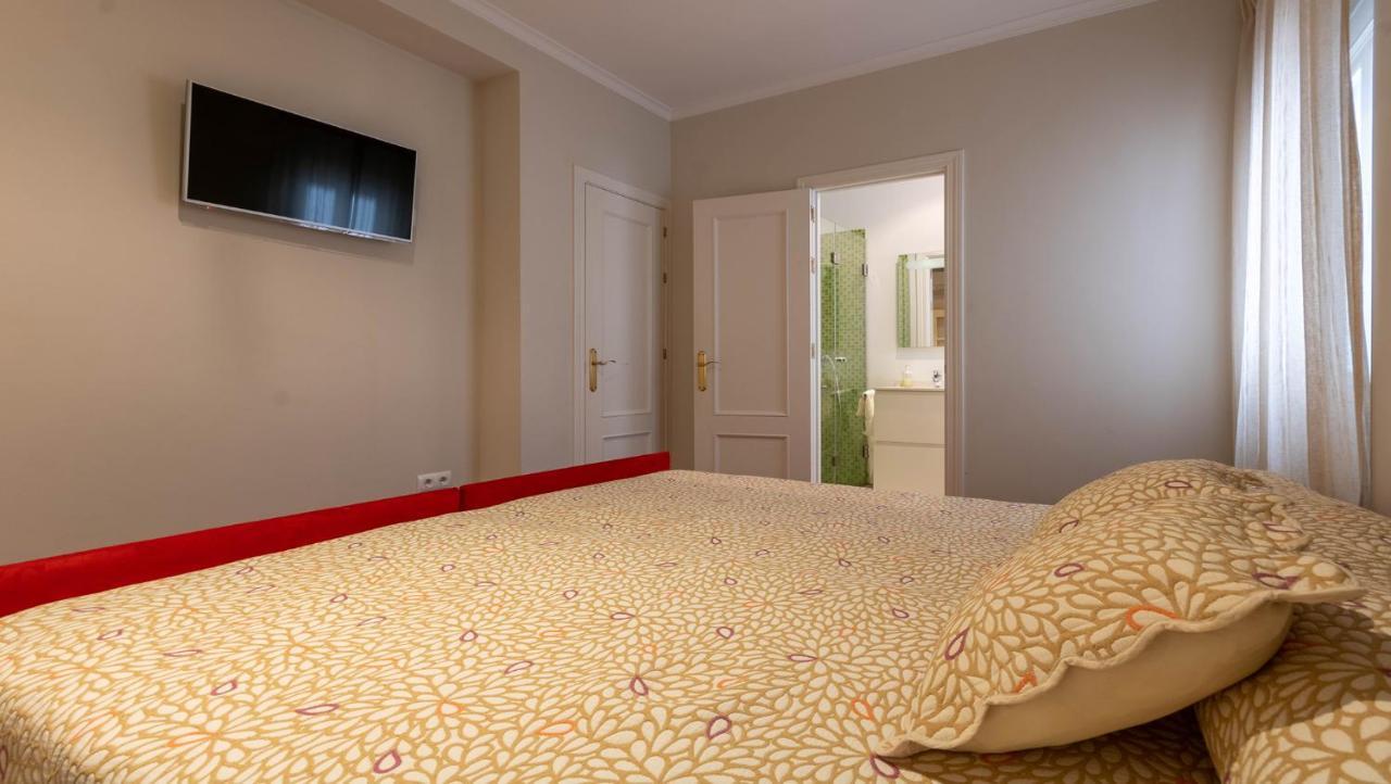 Apartamento Arenal - 3 Habitaciones Seville Exterior photo
